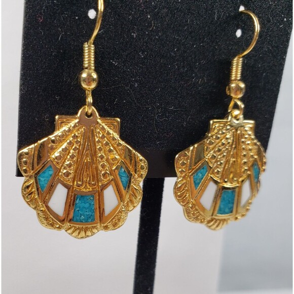 Vintage 1980's Signed COP co.90 Shell Dangle Enamal Gold Tone Earrings - Picture 10 of 15